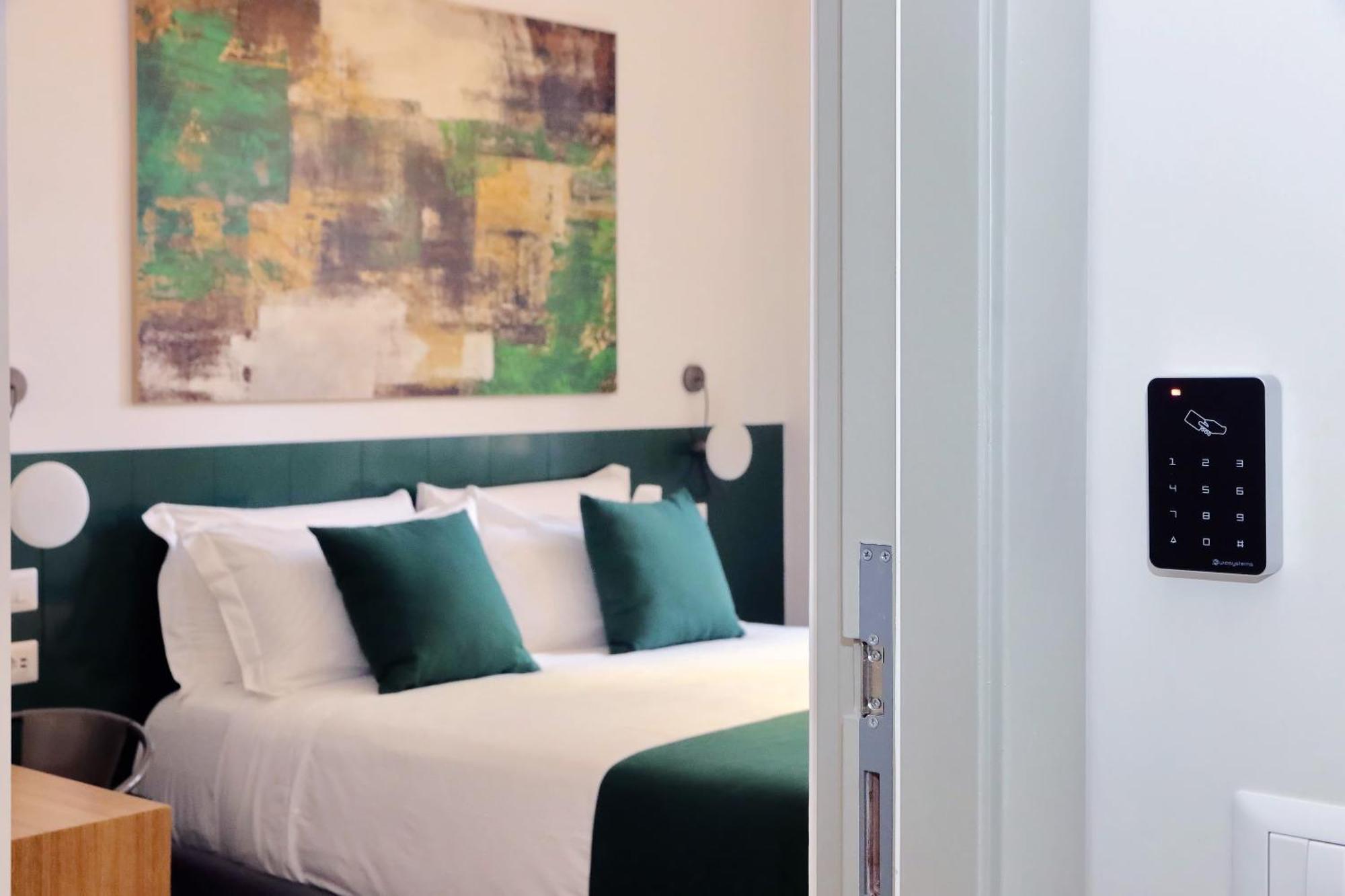 Ych-Montebello - Rooms Roma Esterno foto